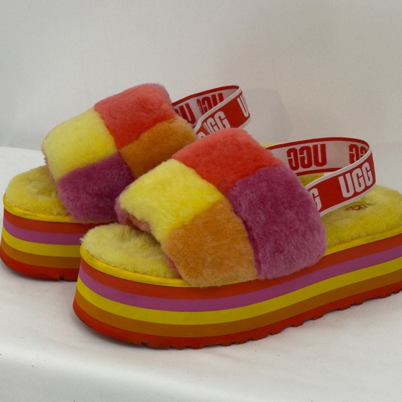 UGG Multicolor Fuzzy Platform Sandals WOMENS SIZE 11 - Picture 2 of 6
